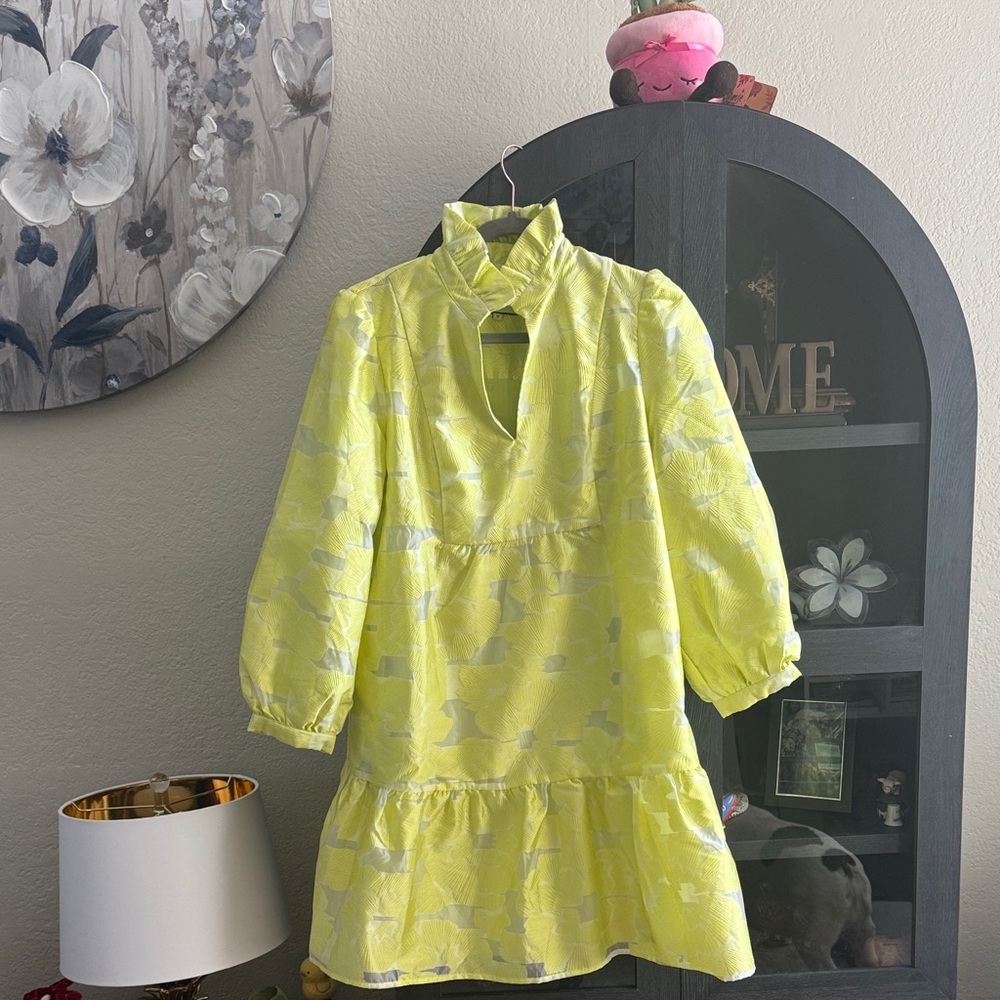 Tuckernuck Bright Lime Yellow Patterned Tiered Dr… - image 1